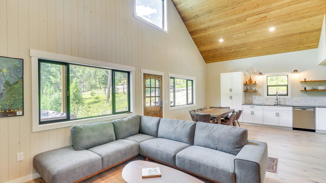 Photo of Livingroom in Lakeside