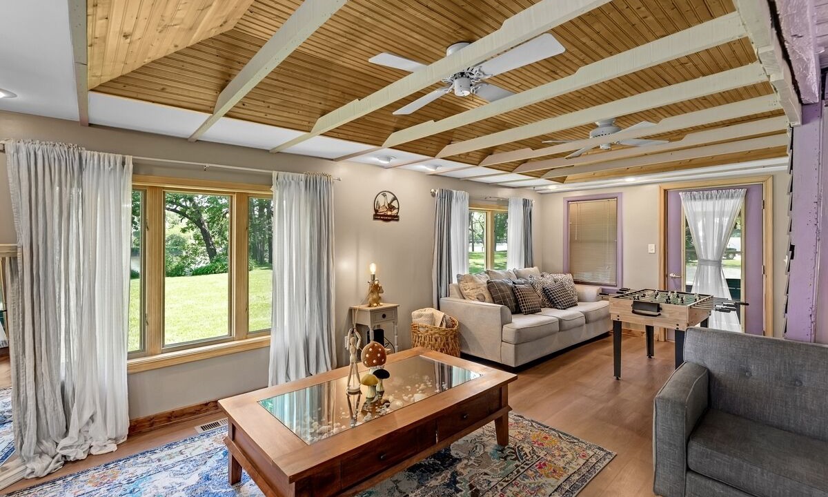 Photo of Livingroom in Lyndon