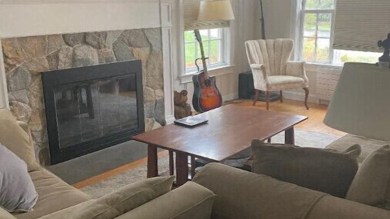 Photo of Livingroom in Rowayton