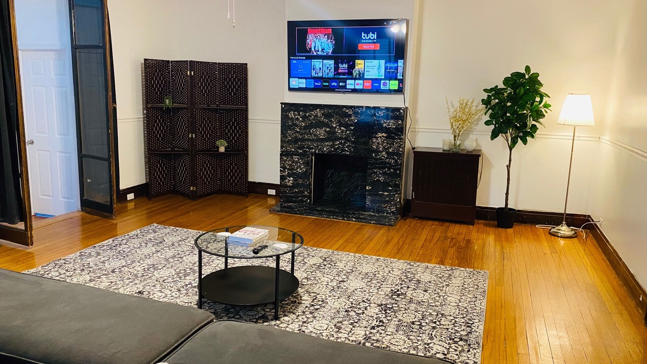 Photo of Livingroom in Getty Square
