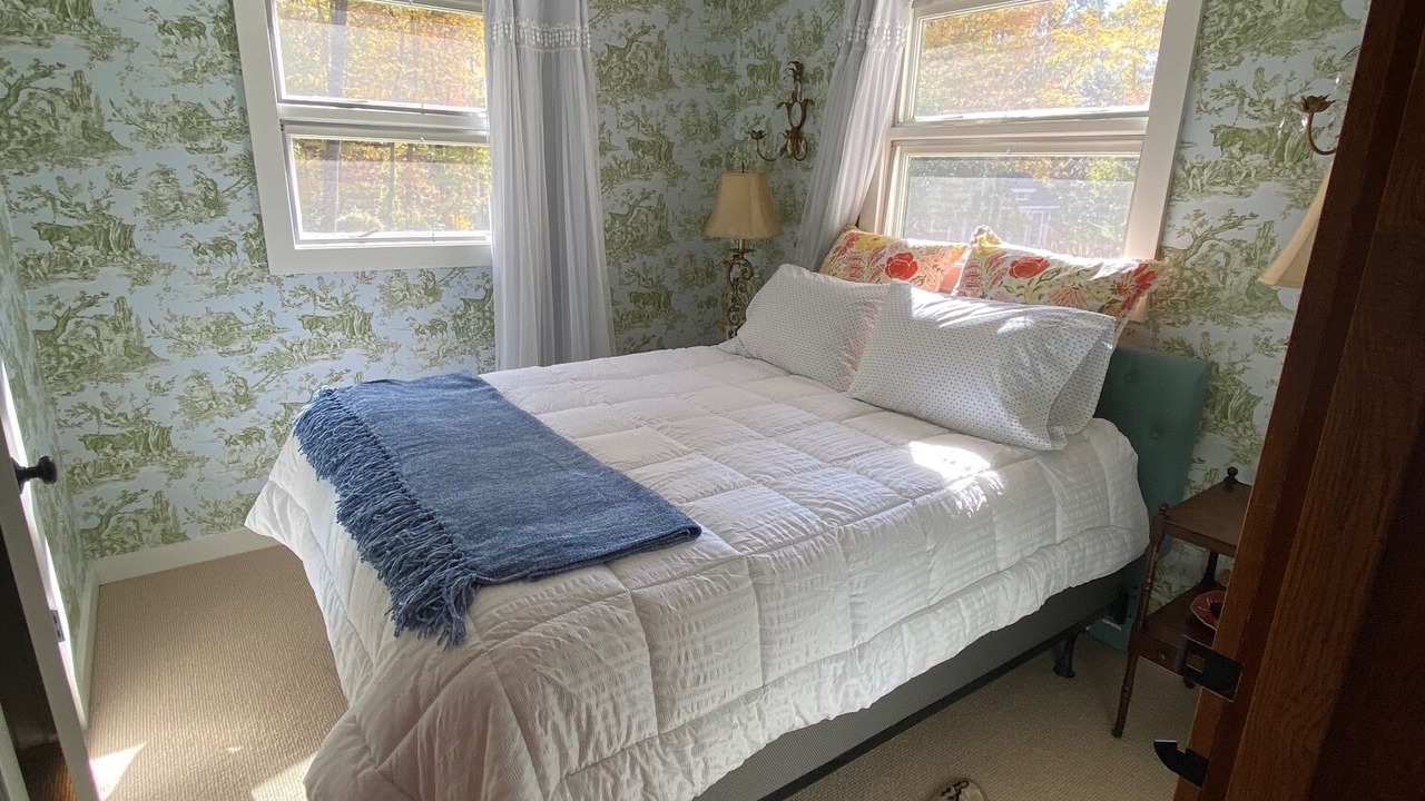 Photo of Bedroom in Newtown