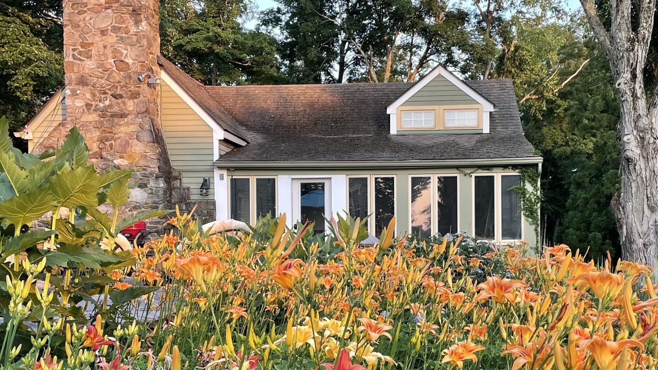 Photo of Outdoor in Newtown