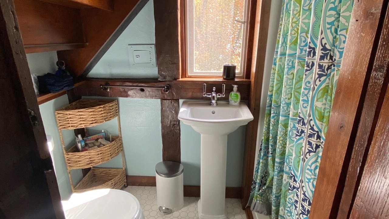 Photo of Bathroom in Newtown