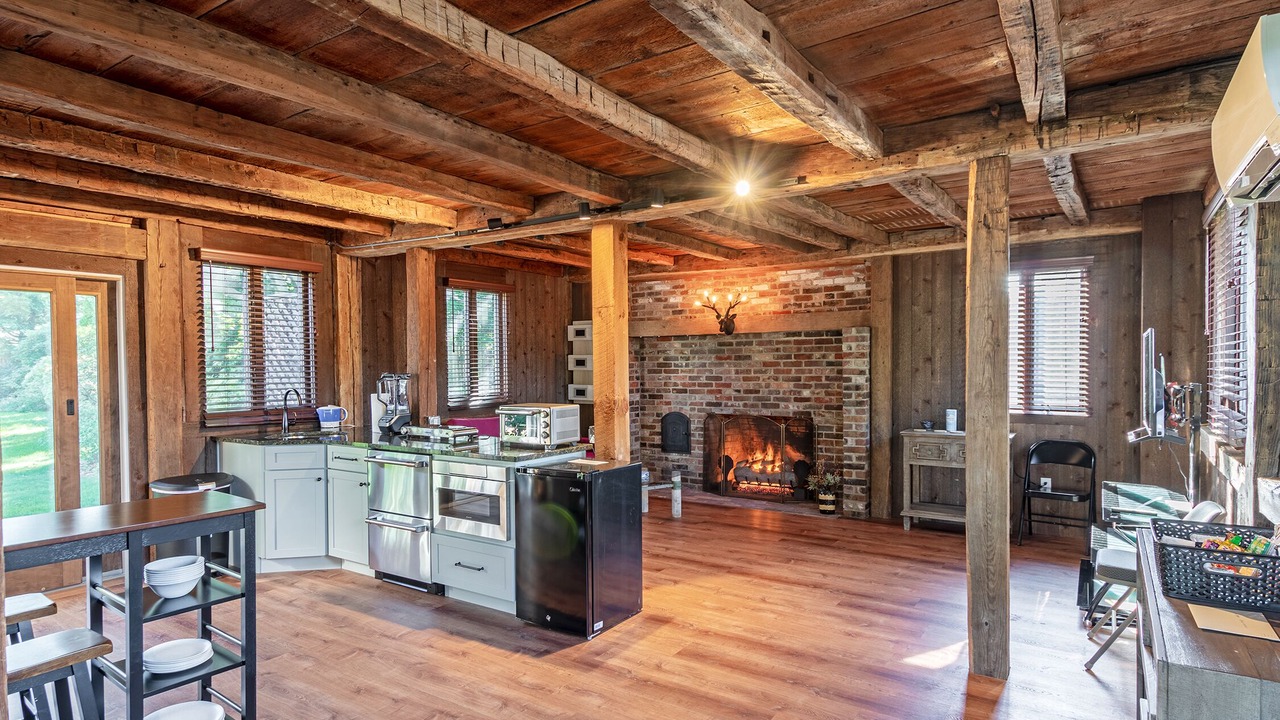 Photo of Livingroom in East Norwalk