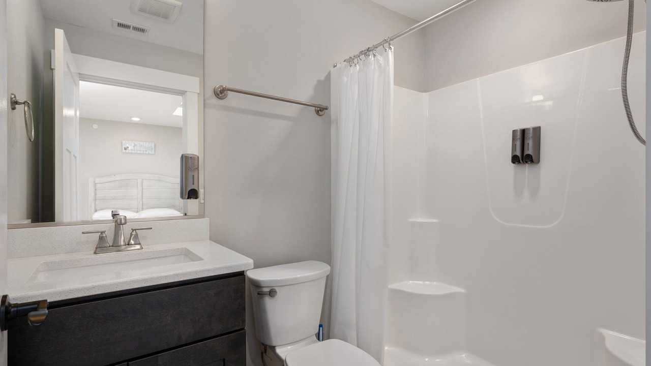 Photo of Bathroom in Bermuda Bay