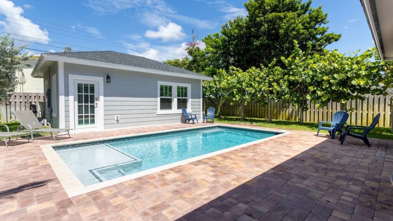 Photo of Outdoor in Parrot Cove