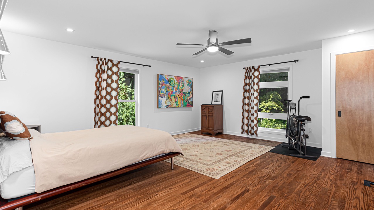 Photo of Bedroom in Redding Ridge