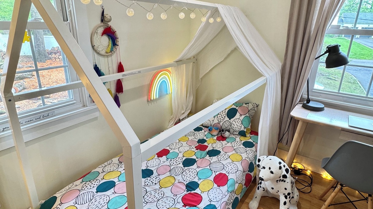 Photo of Bedroom in Cos Cob