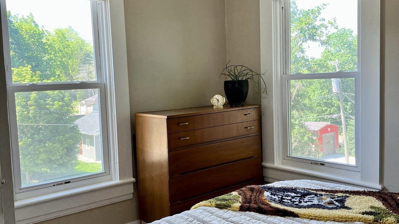 Photo of Bedroom in Mount Carroll