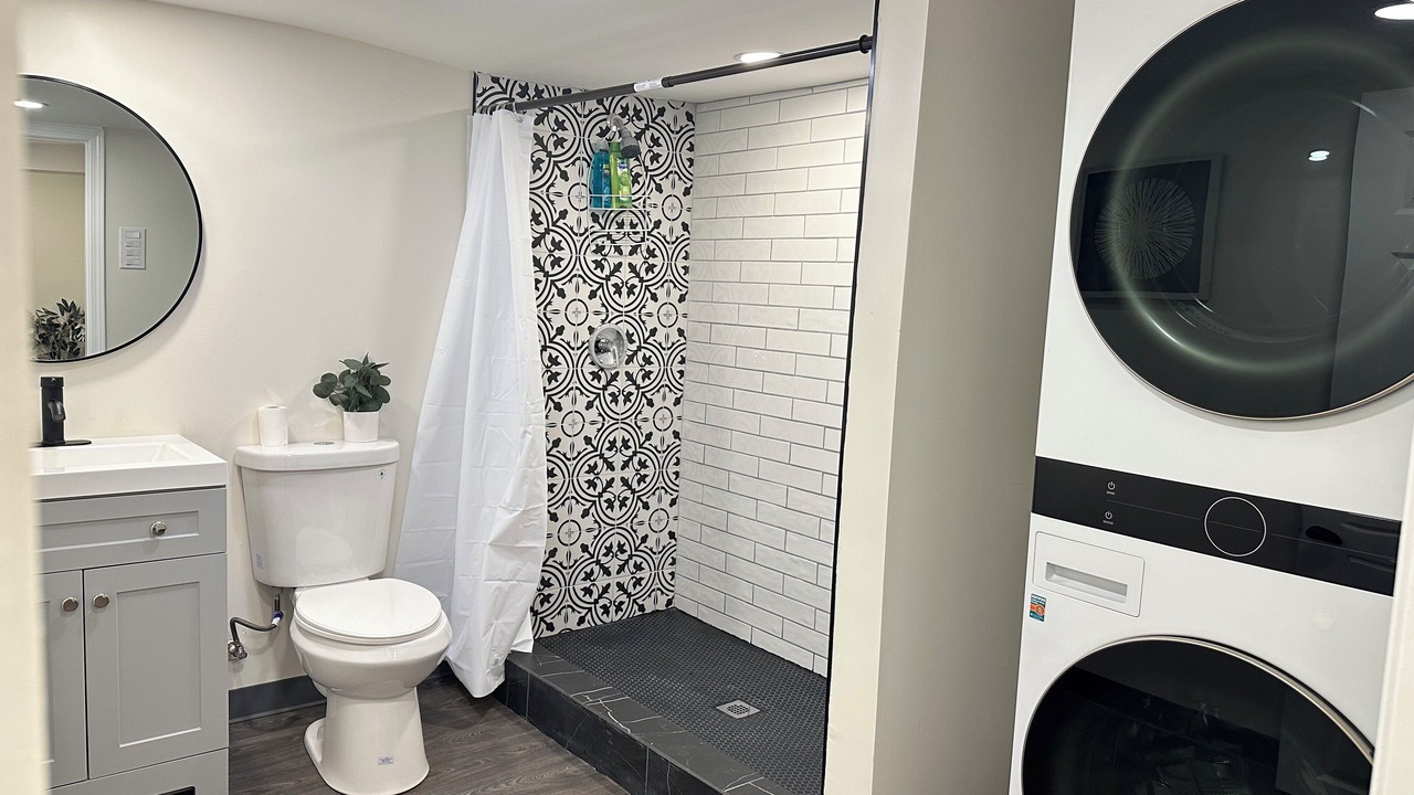 Photo of Bathroom in Mid-City