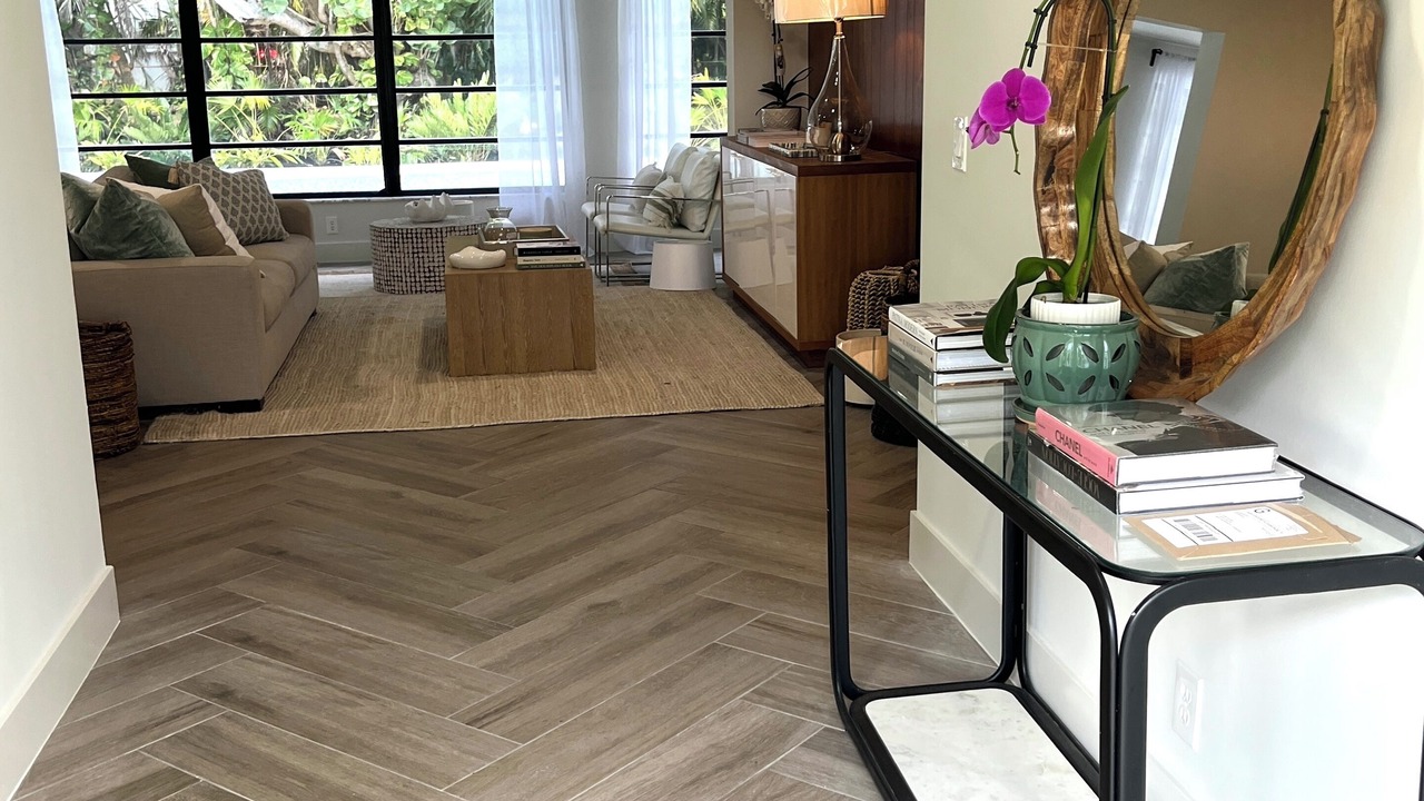 Photo of Livingroom in Lake Clarke Shores