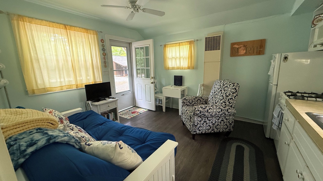 Photo of Livingroom in Northport