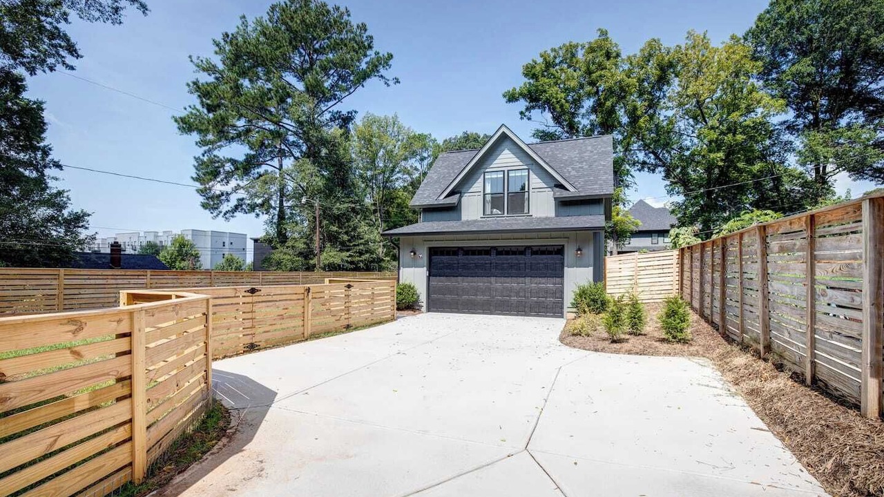 Photo of Outdoor in Villa Heights