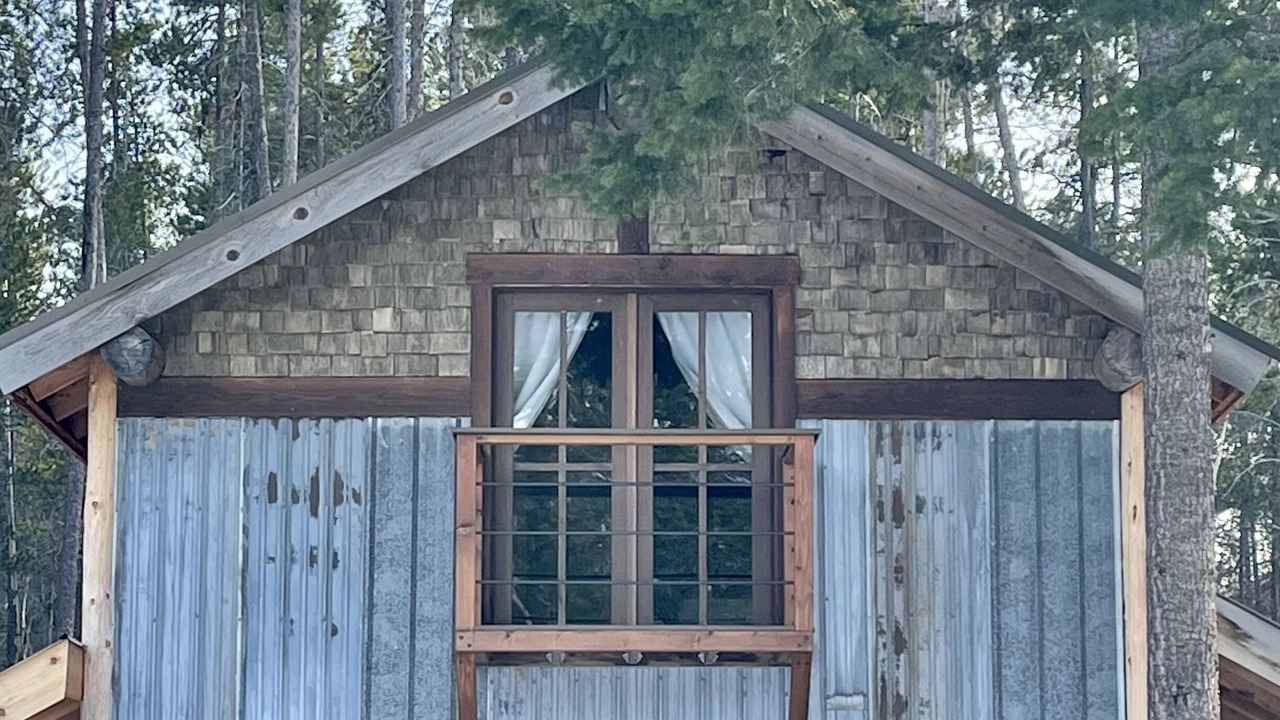 Photo of Patio Balcony in West Glacier