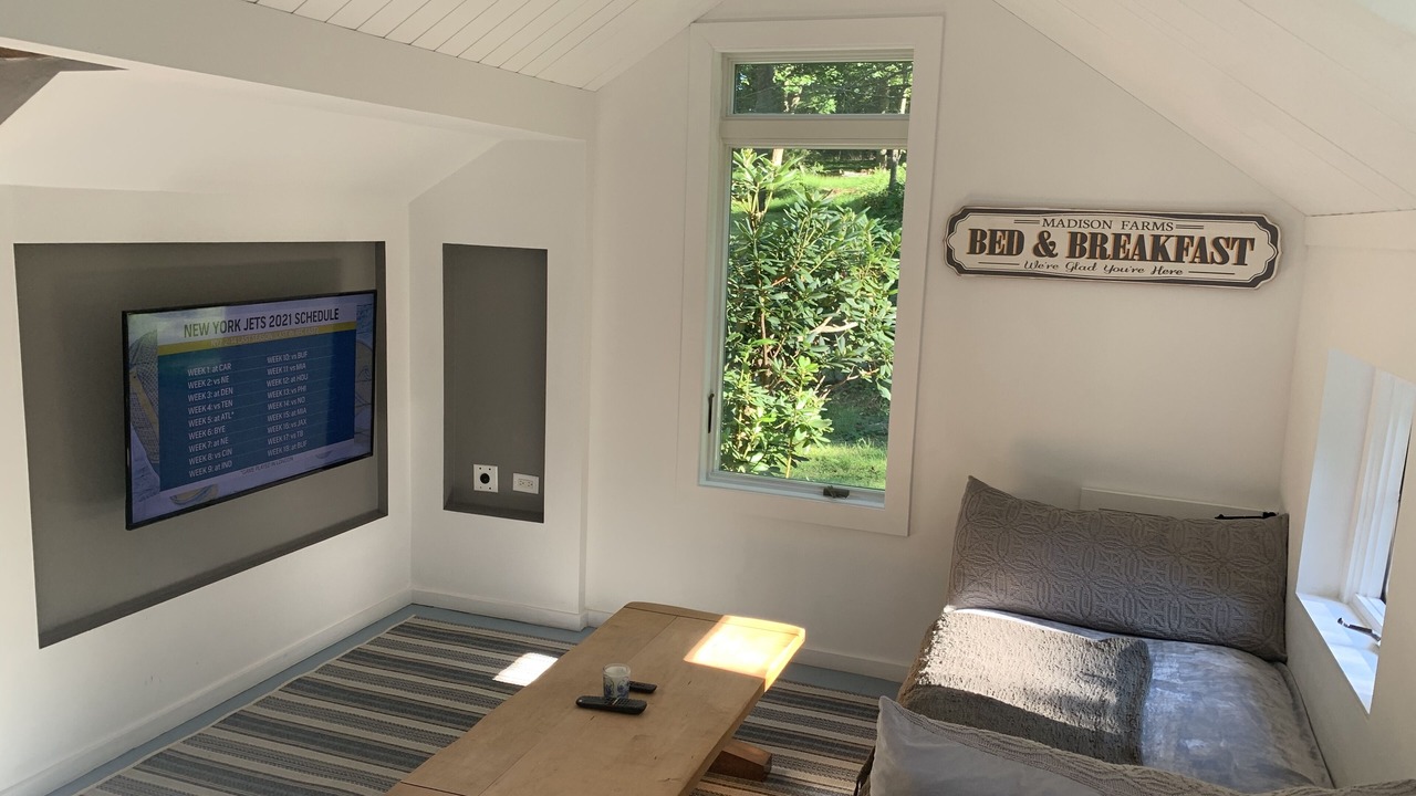 Photo of Livingroom in Lewisboro