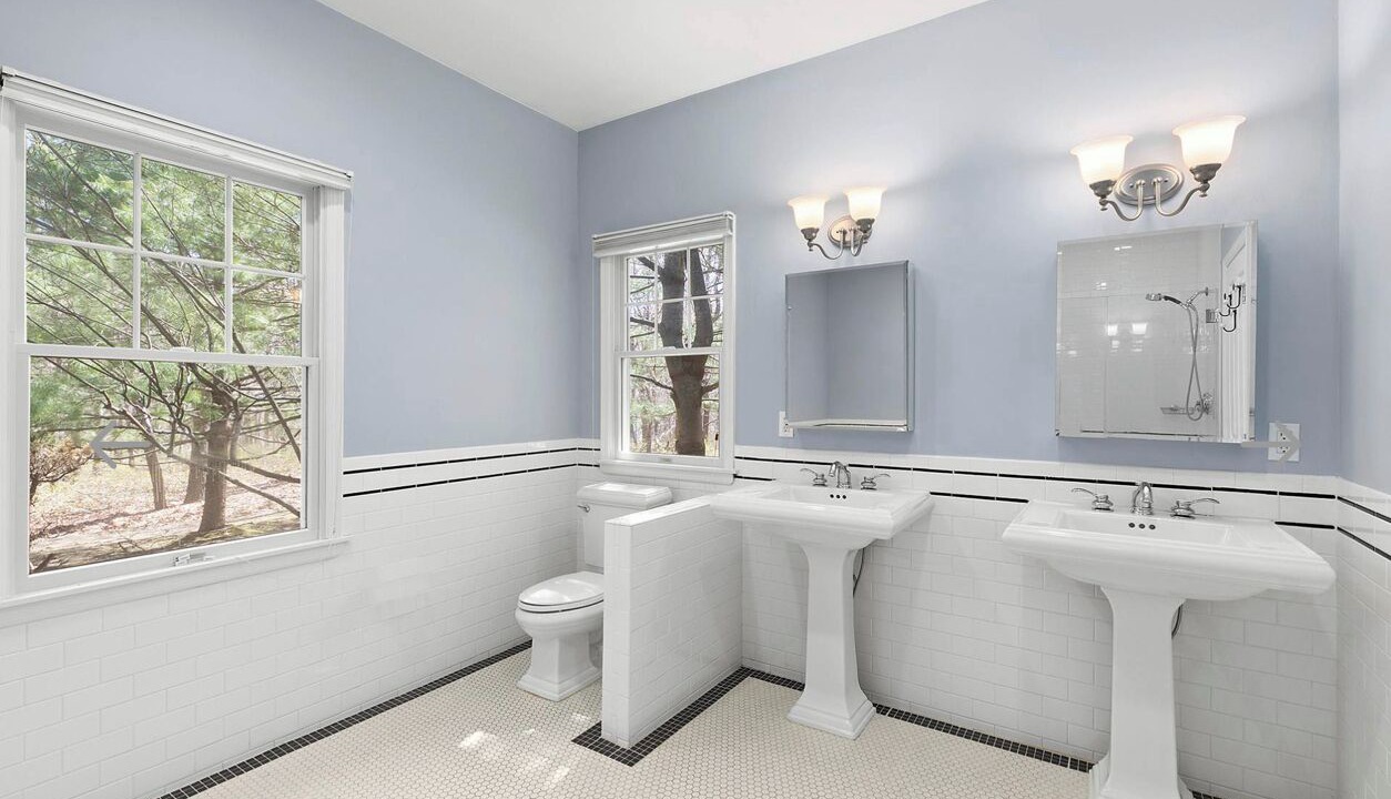 Photo of Bathroom in East Hampton