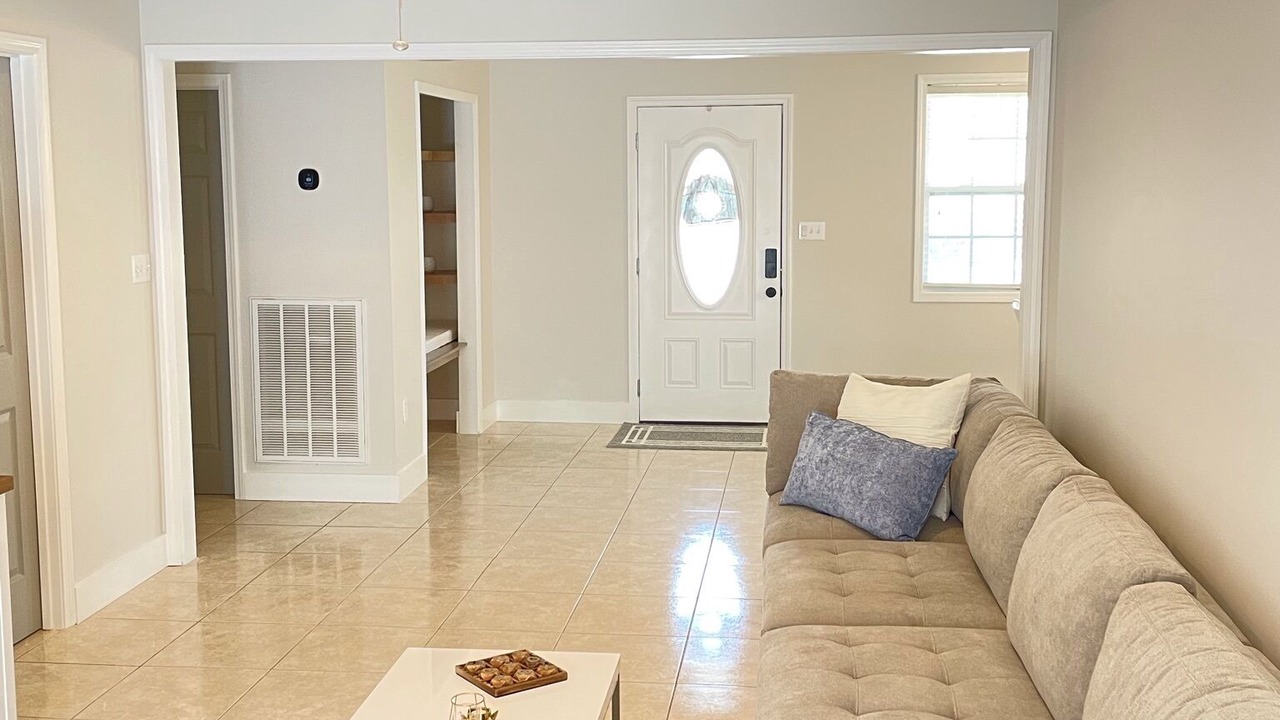 Photo of Livingroom in West End