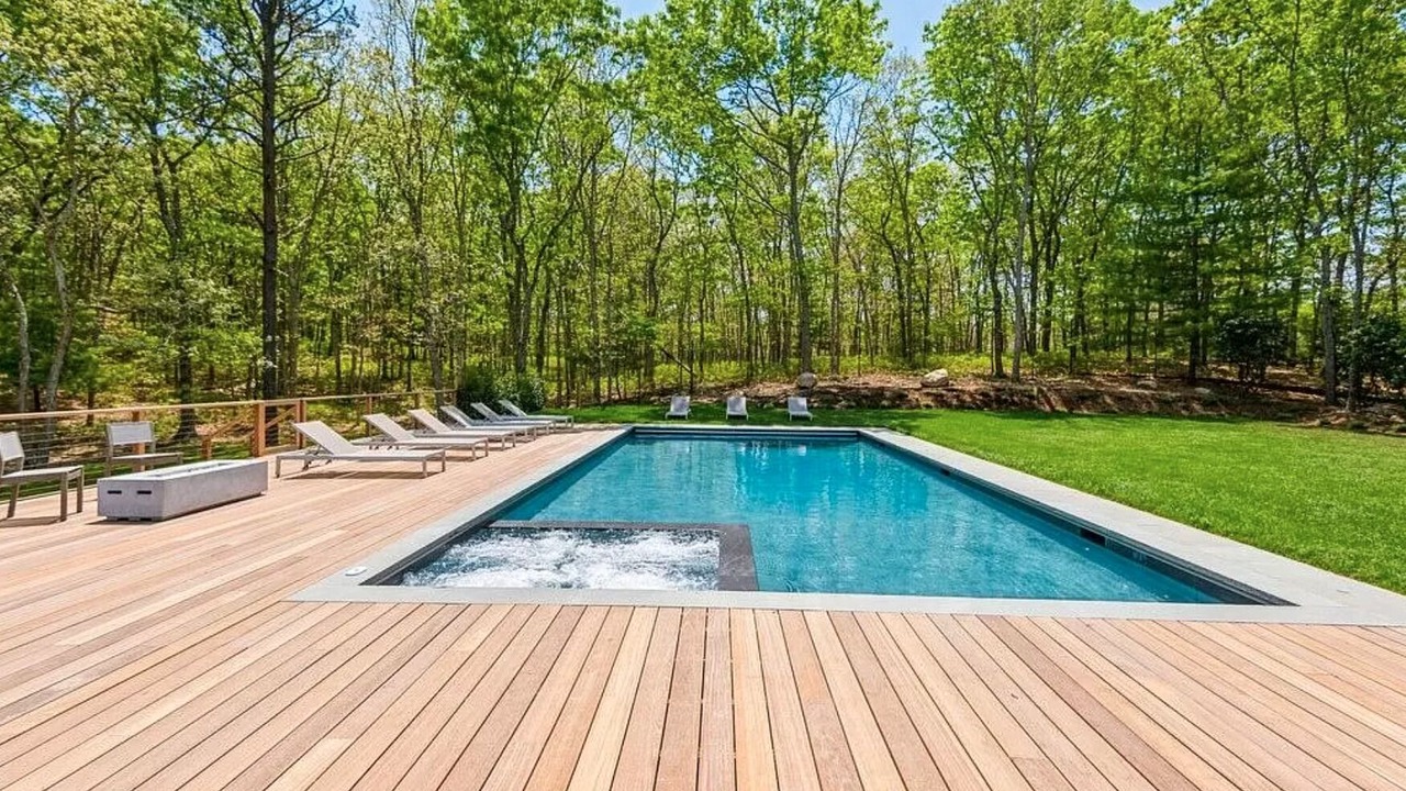 Photo of Outdoor in Northwest Harbor