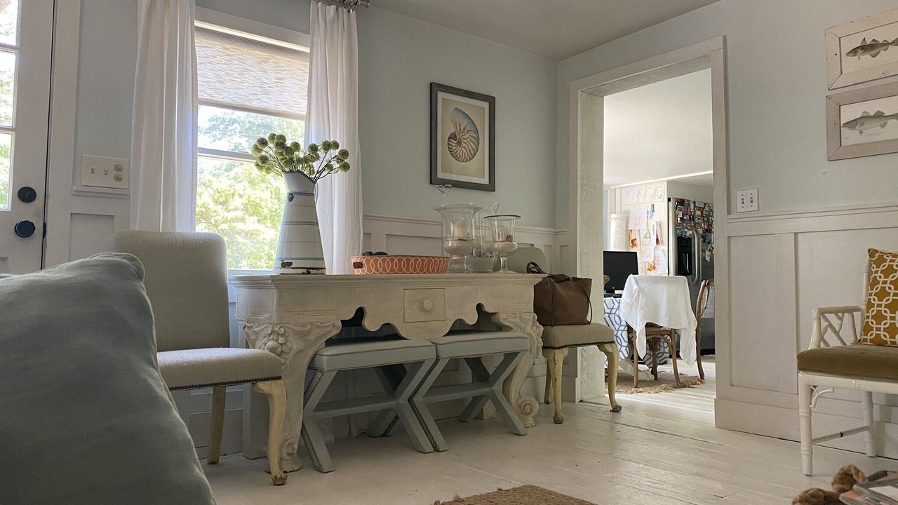 Photo of Livingroom in East Hampton North
