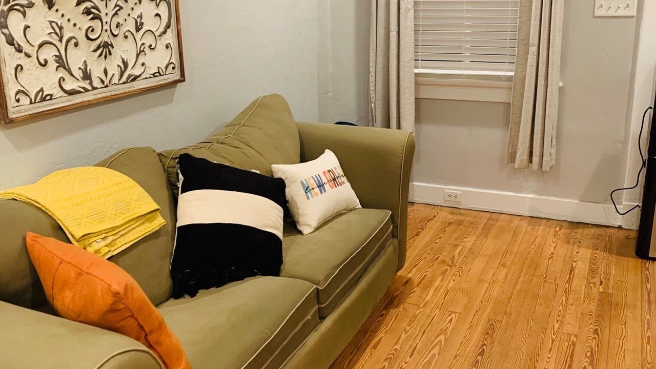 Photo of Livingroom in Uptown Historic District
