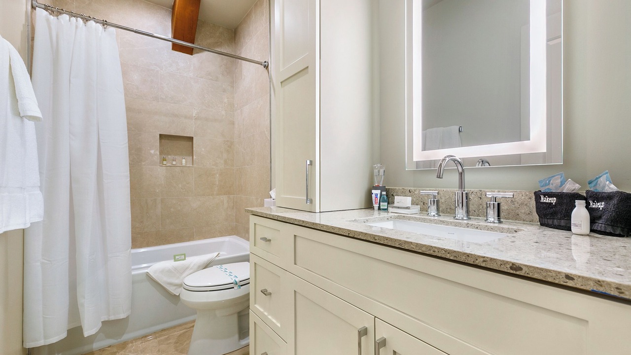 Photo of Bathroom in Central Business District