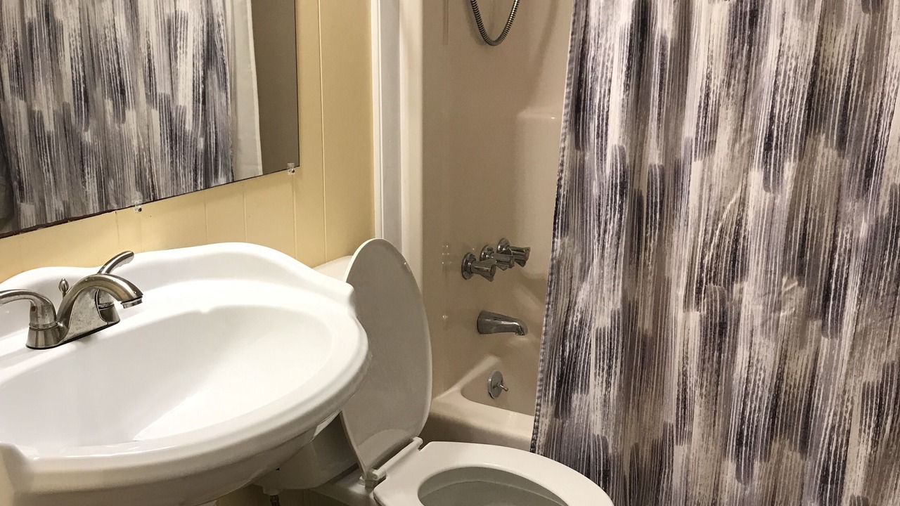 Photo of Bathroom in Colington Harbour
