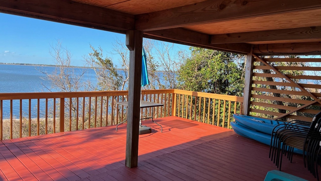 Photo of Patio Balcony in Colington Harbour
