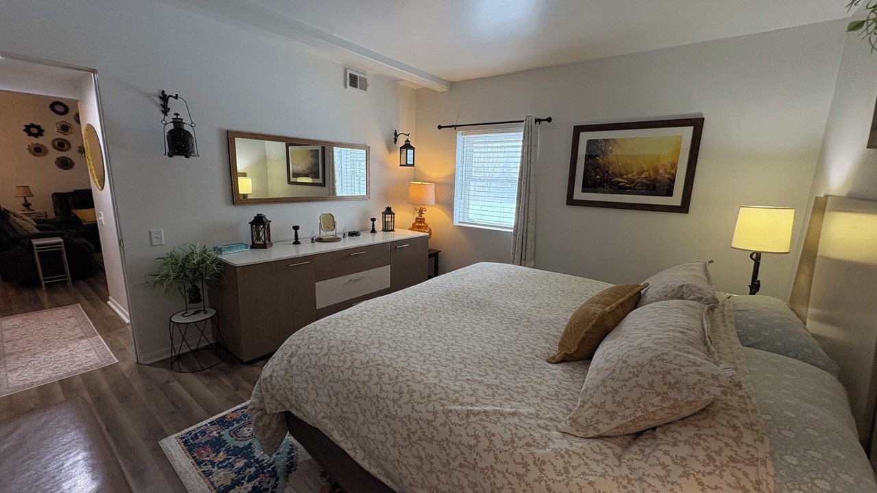 Photo of Bedroom in Teeds Grove