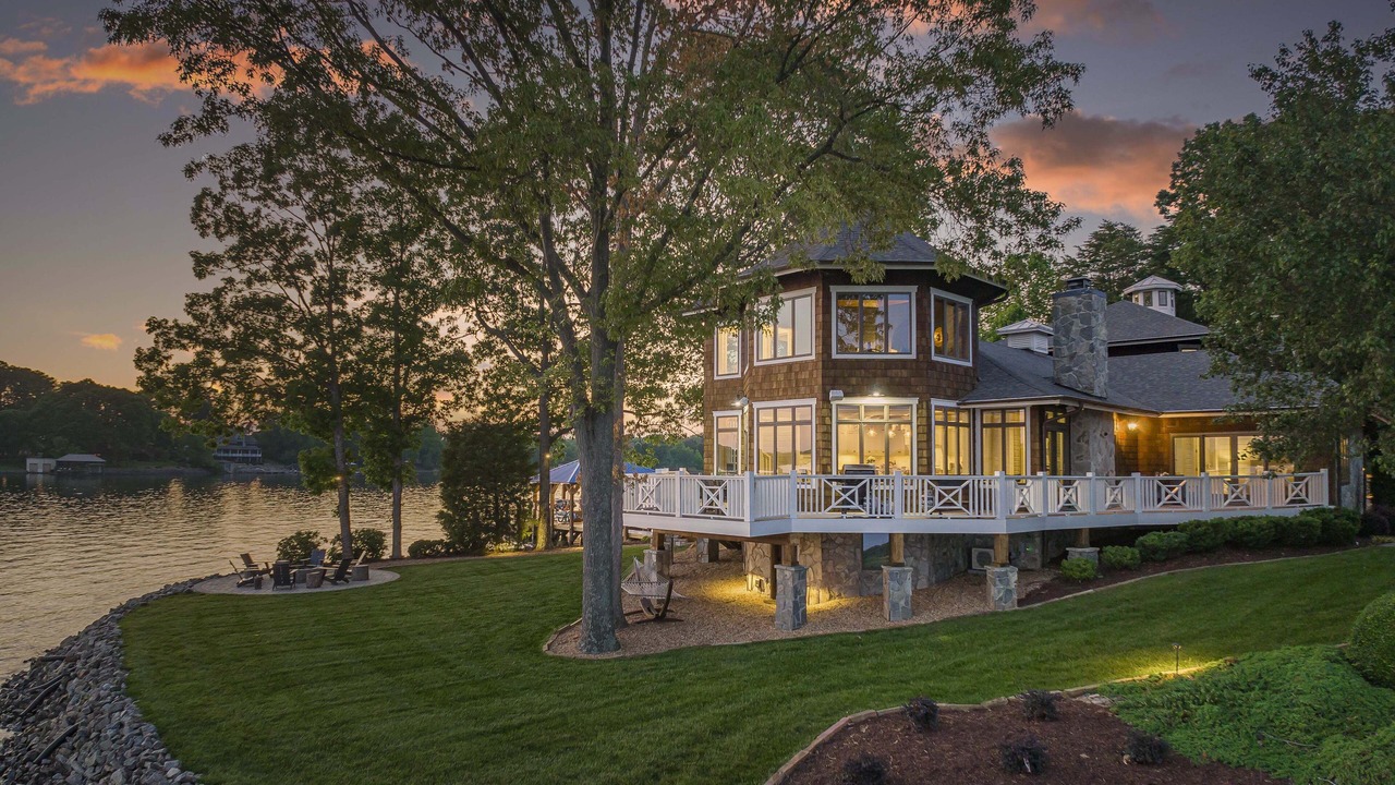 Photo of Outdoor in Mayhew