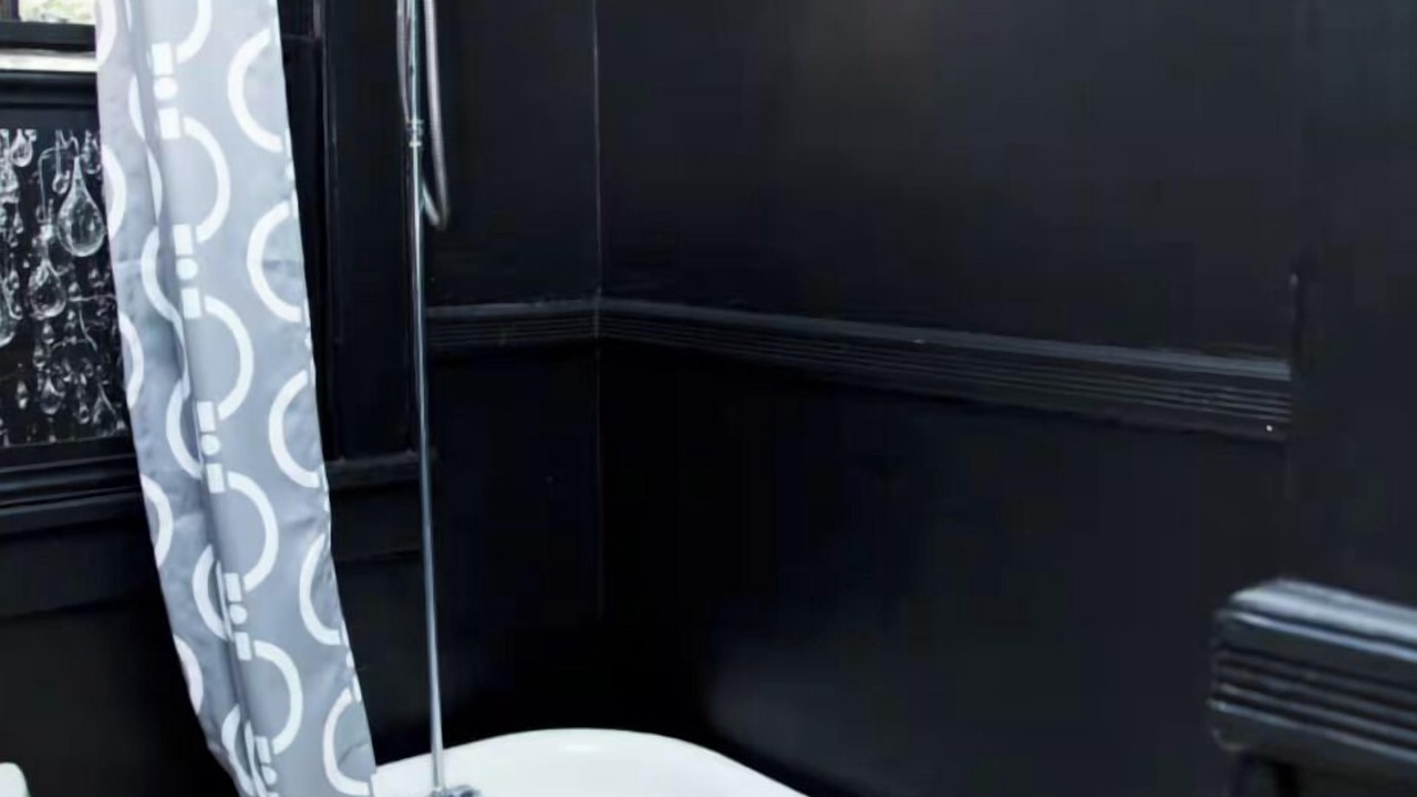 Photo of Bathroom in Plaza Midwood