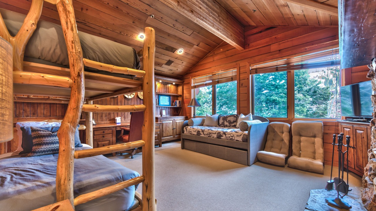 Photo of Bedroom in Deer Valley