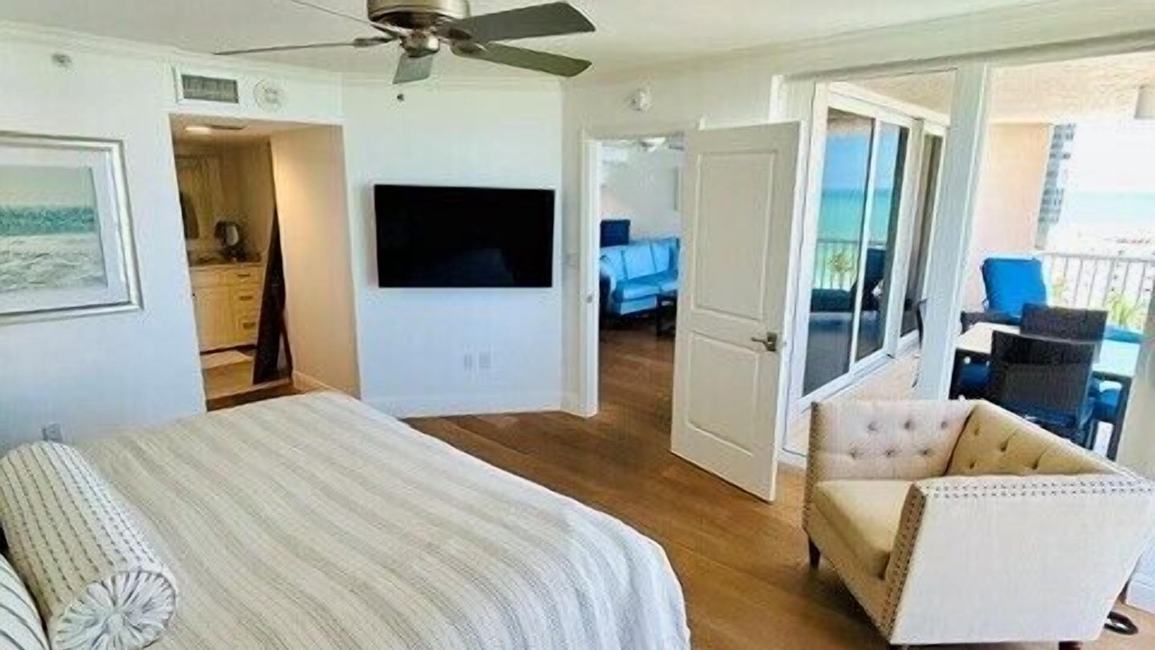 Photo of Bedroom in Park Shore