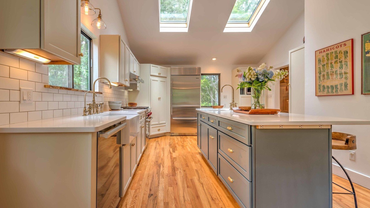 Photo of Kitchen in Northwest Harbor