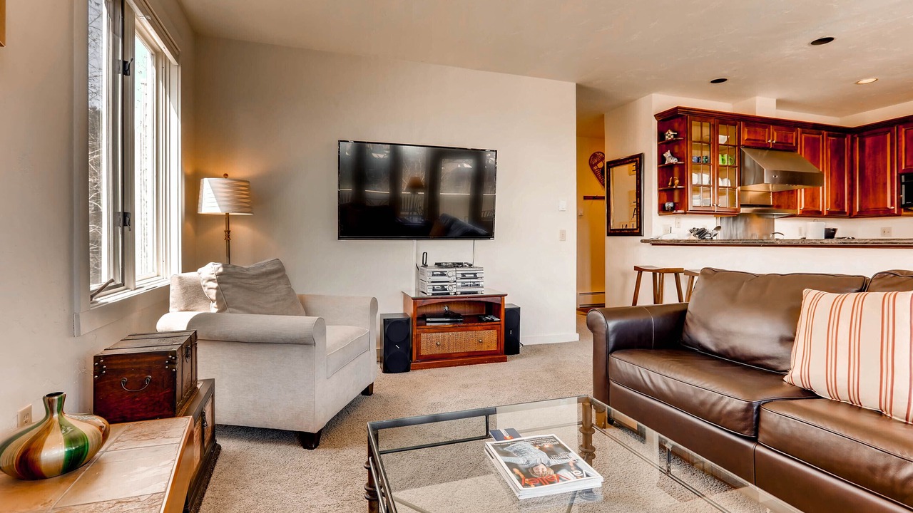 Photo of Livingroom in Vail