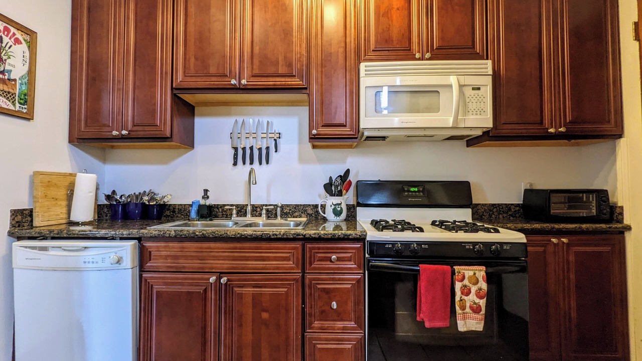 Photo of Kitchen in Mid-City