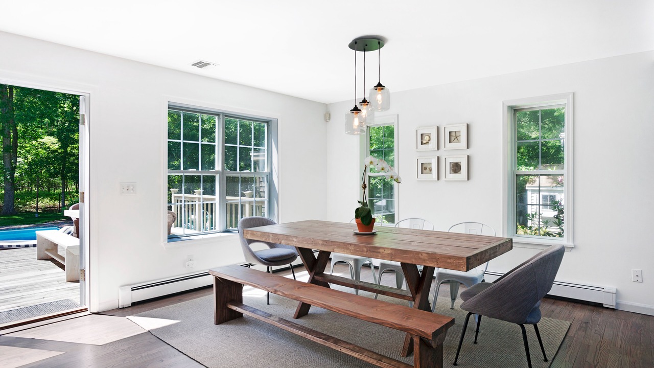 Photo of Livingroom in Northwest Harbor