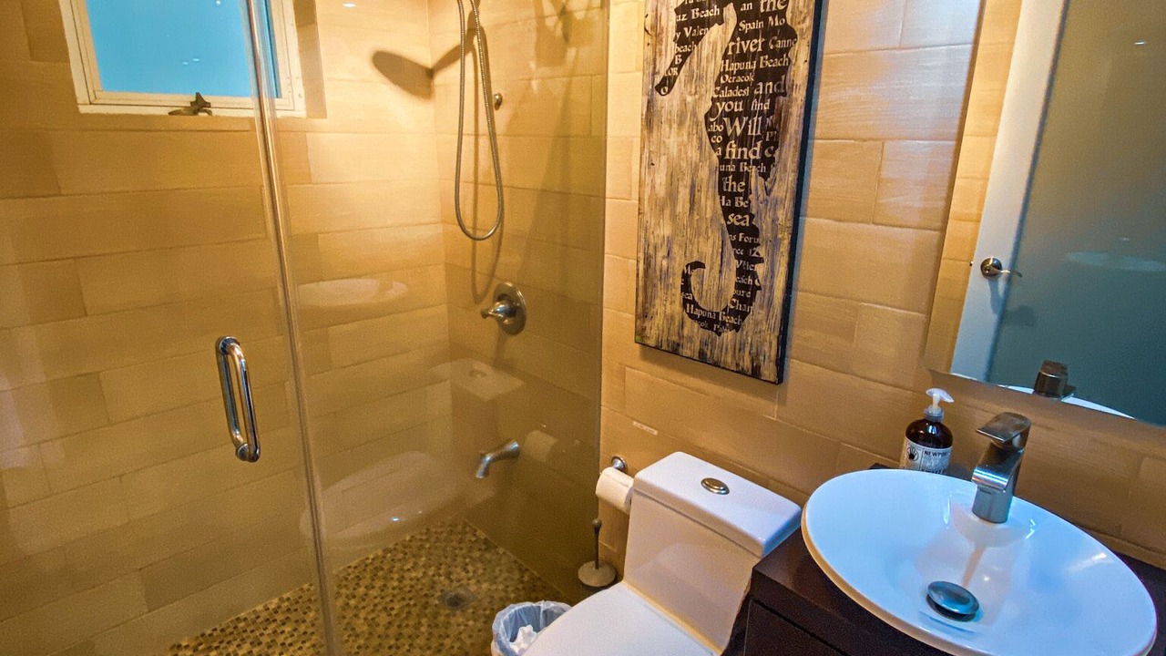 Photo of Bathroom in Guanajibo