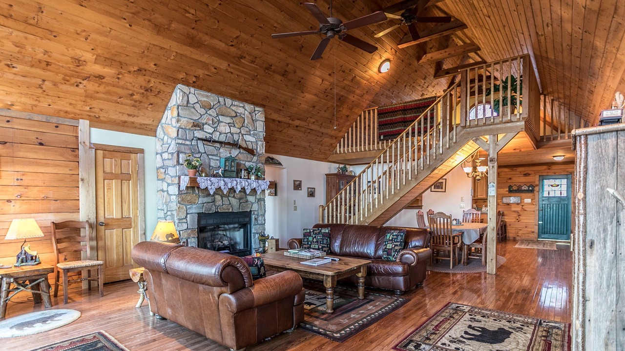 Photo of Livingroom in Seven Devils