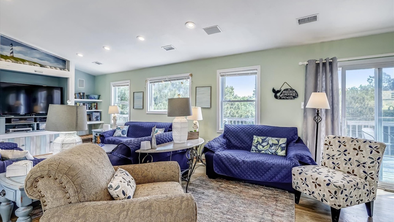 Photo of Livingroom in Whalehead Beach