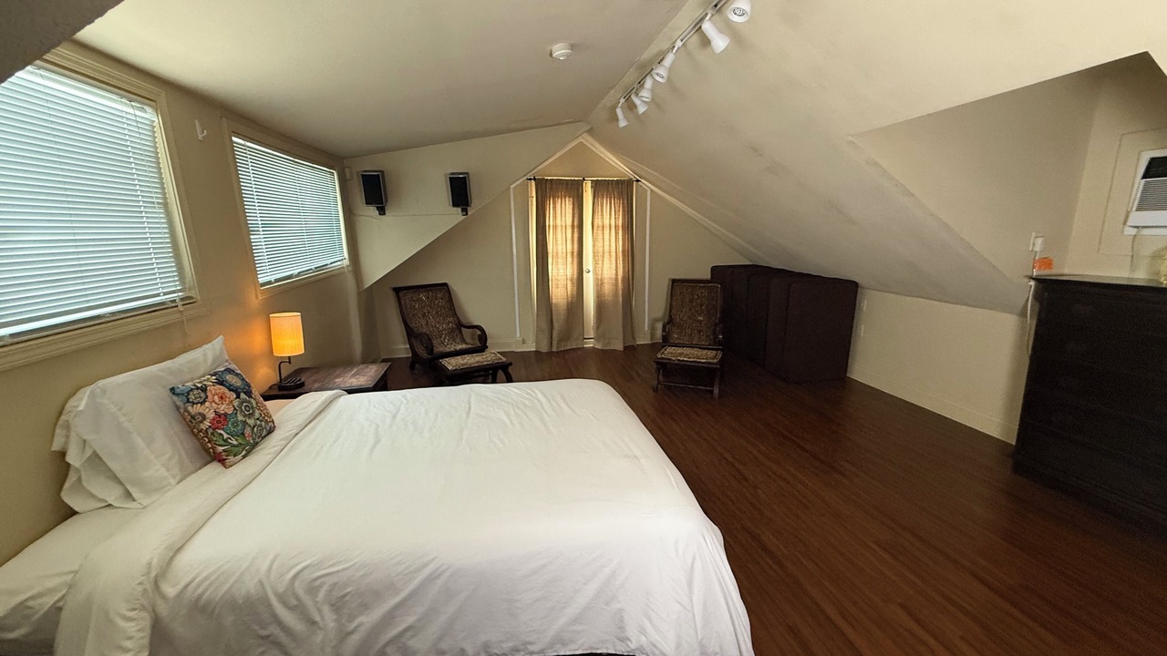 Photo of Bedroom in East Riverside