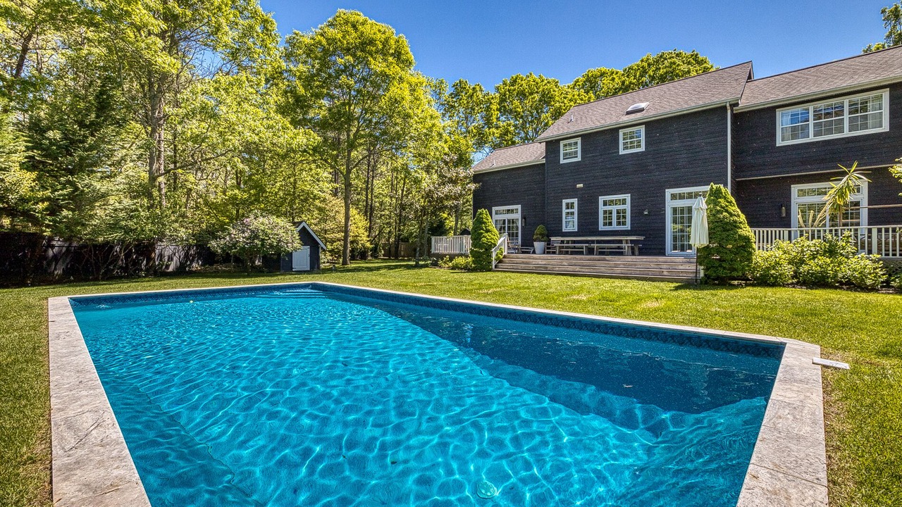 Photo of Outdoor in East Hampton North