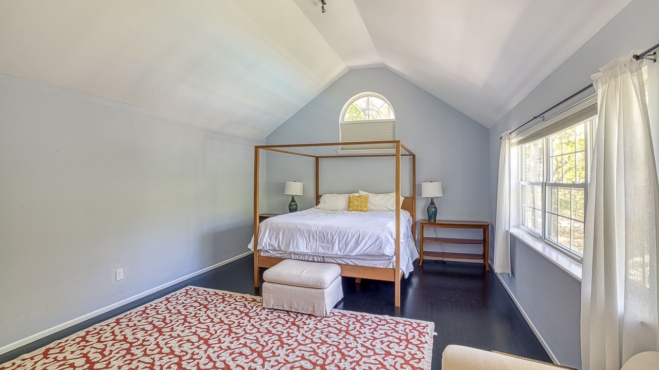 Photo of Bedroom in East Hampton North