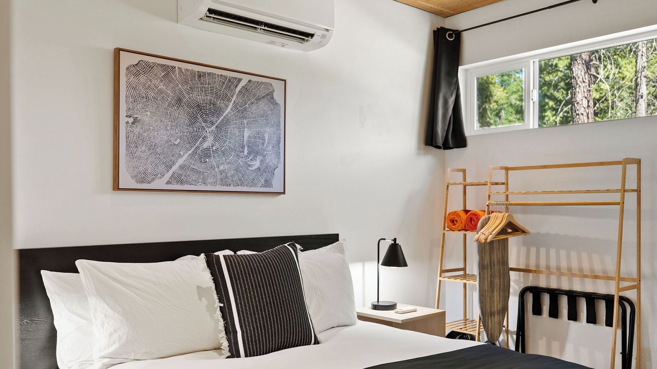 Photo of Bedroom in Lakeside