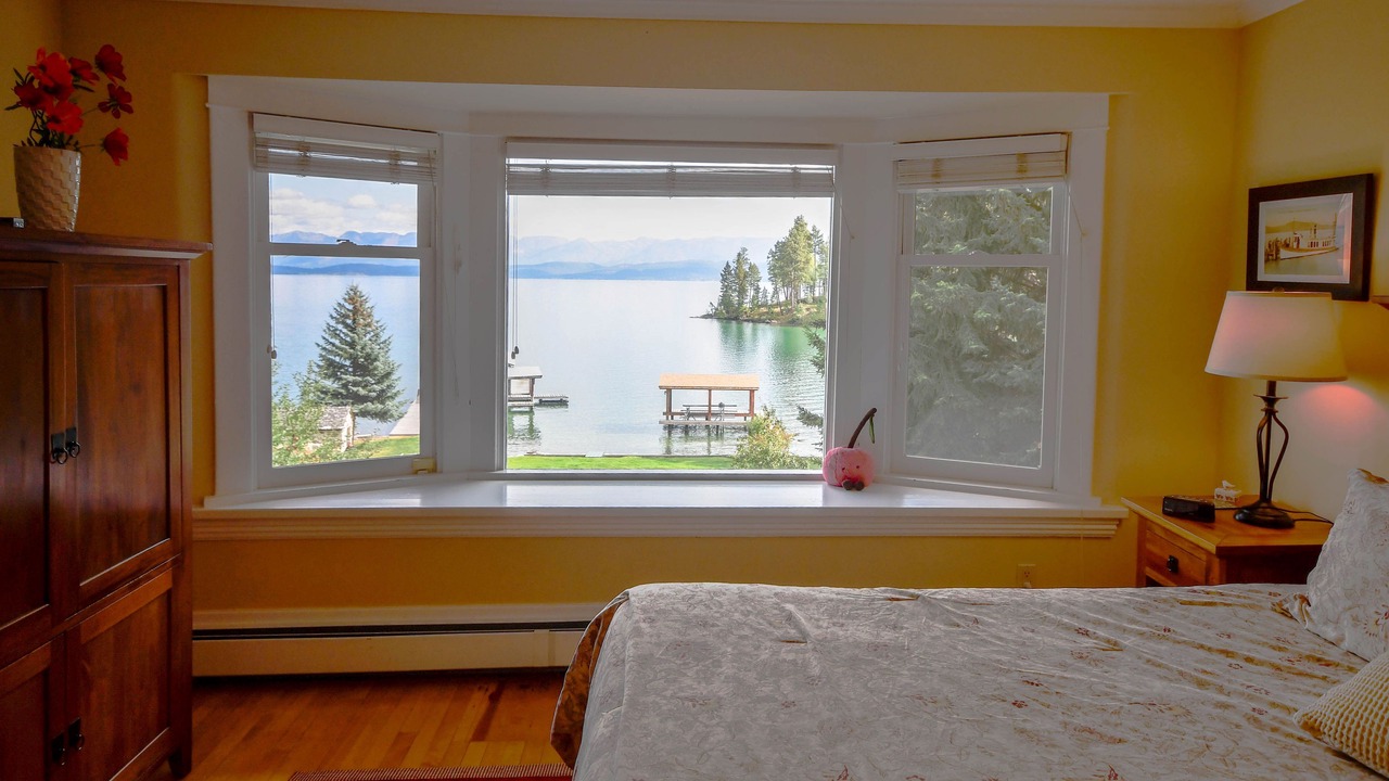 Photo of Bedroom in Lakeside