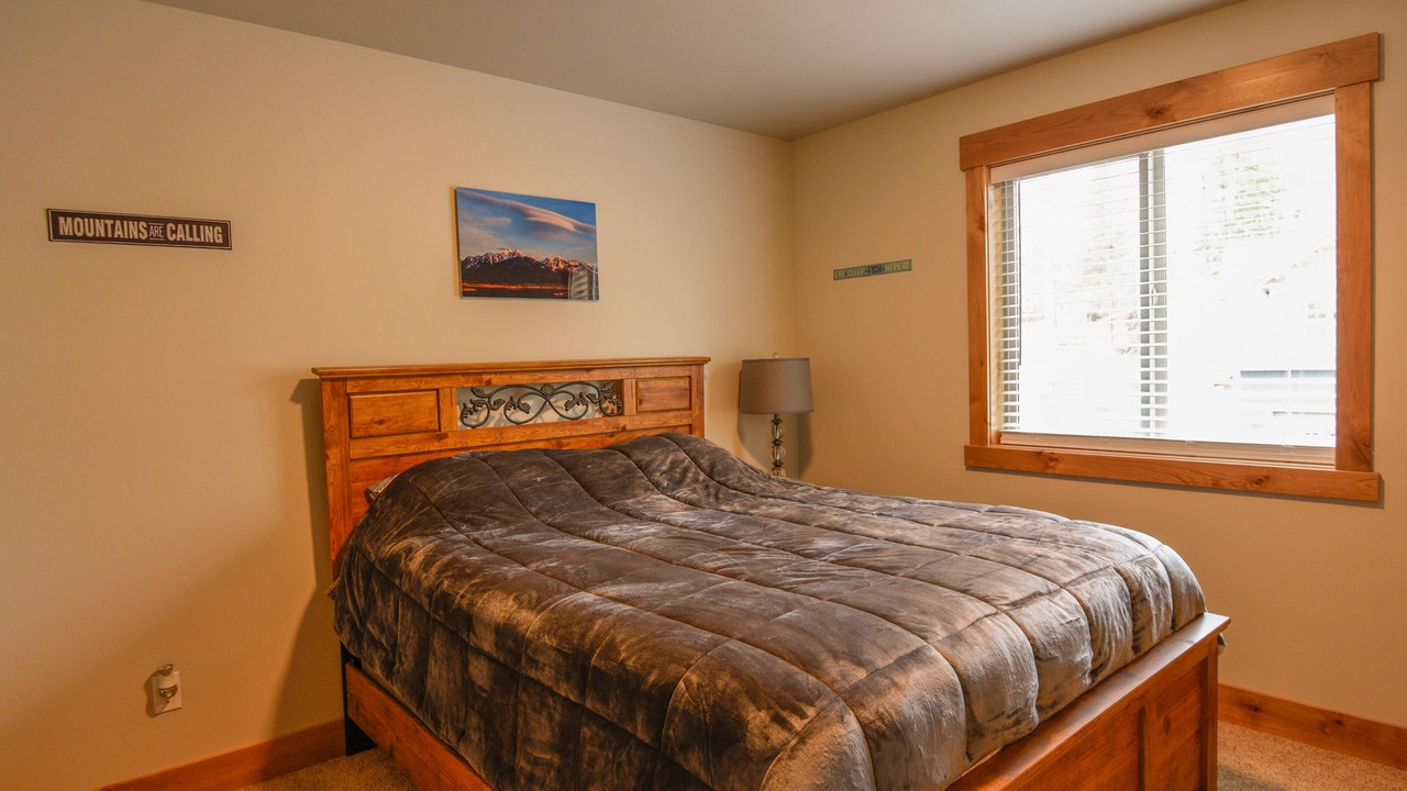 Photo of Bedroom in Columbia Falls