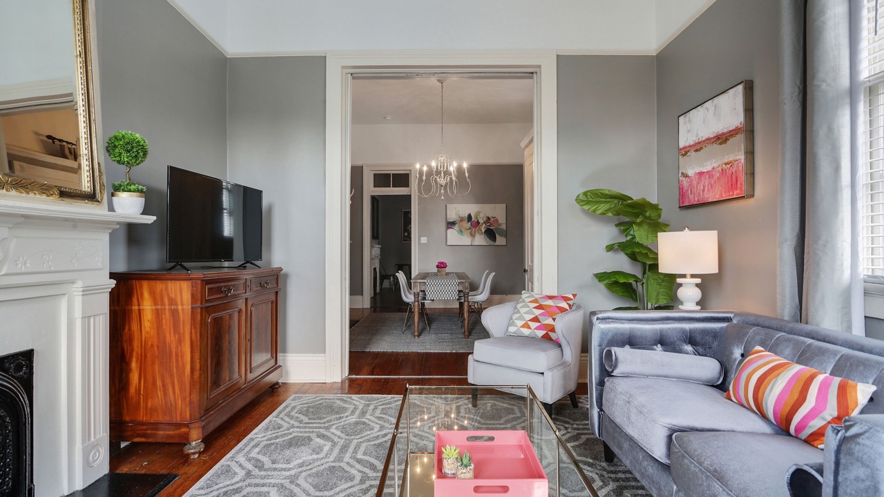 Photo of Livingroom in Uptown Historic District