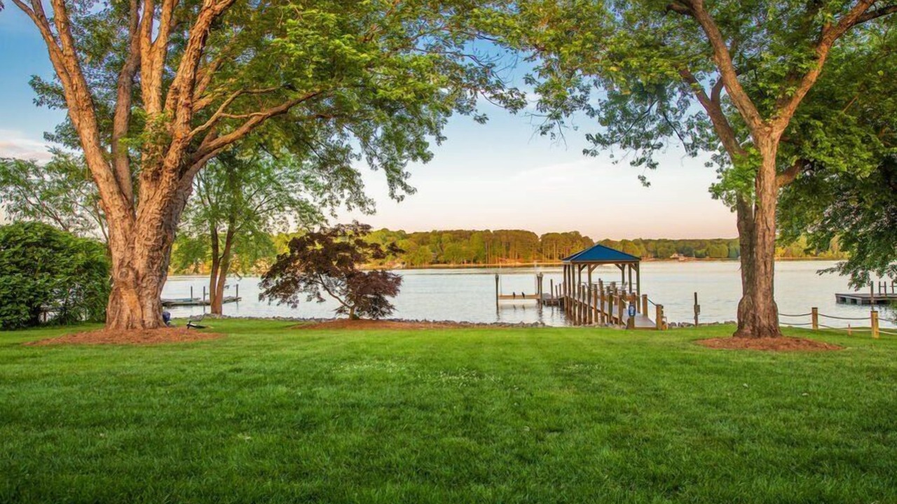 Photo of Outdoor in Mayhew