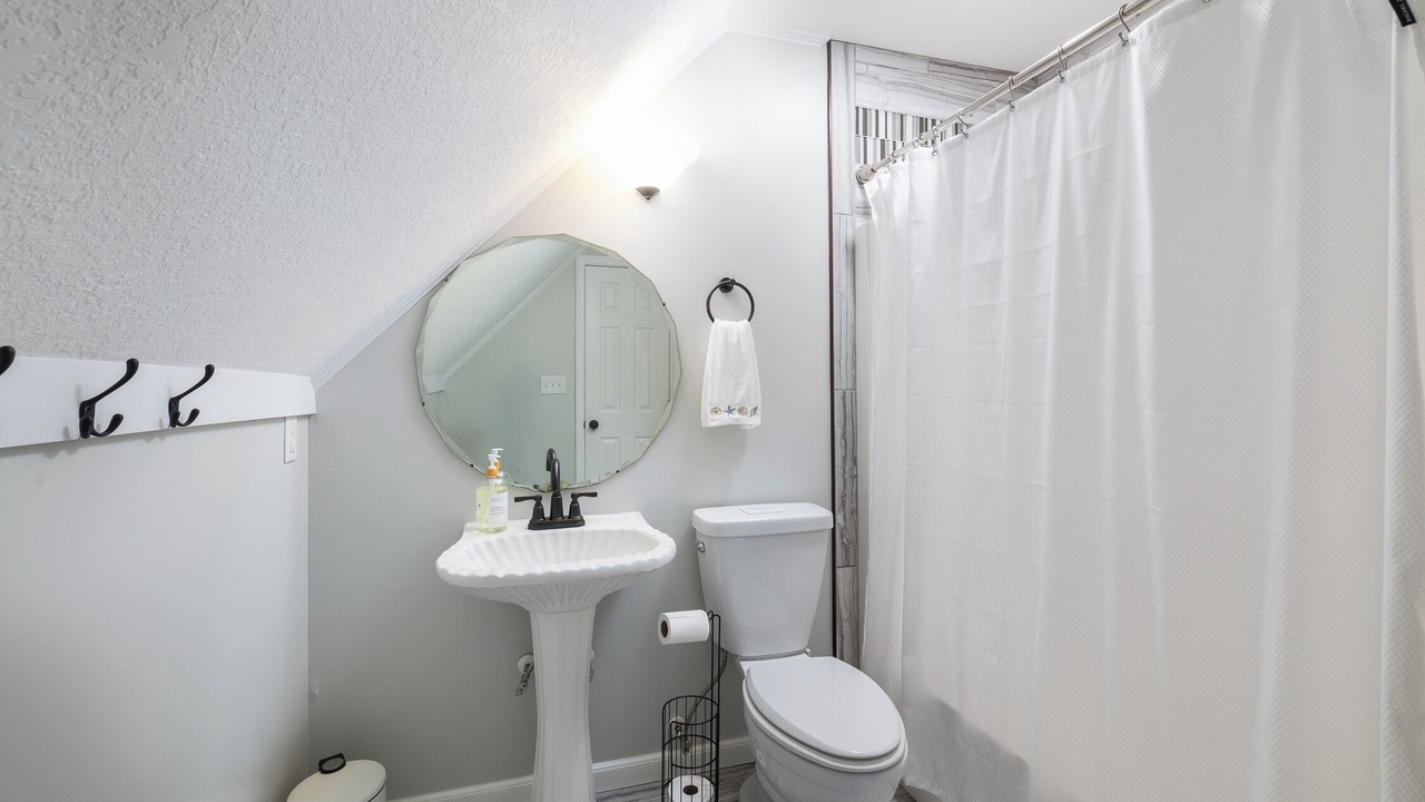 Photo of Bathroom in Colington Harbour