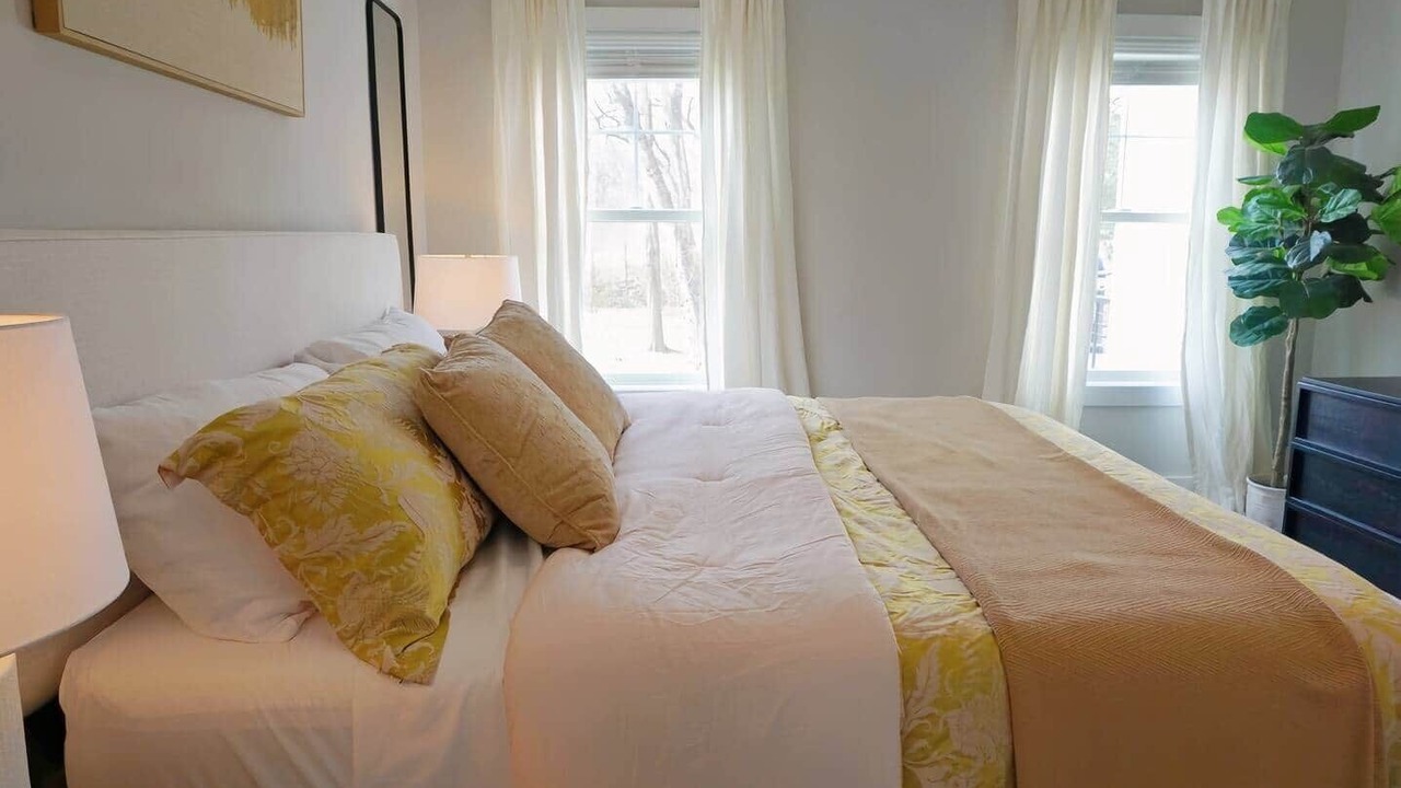 Photo of Bedroom in Huntersville