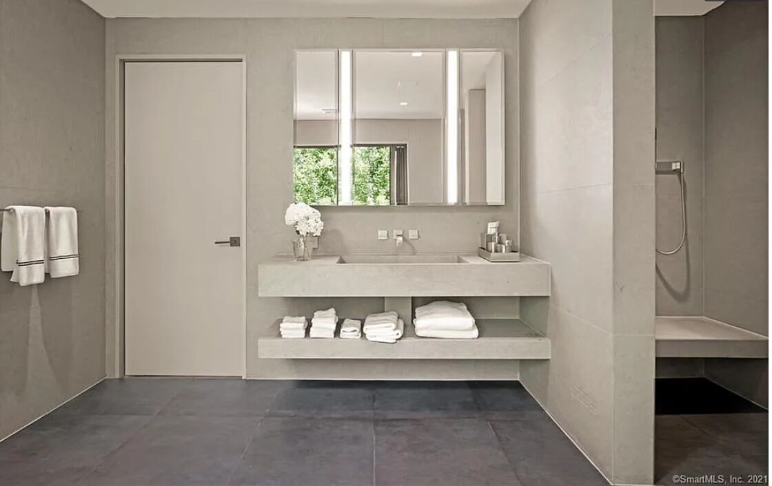 Photo of Bathroom in Redding Ridge